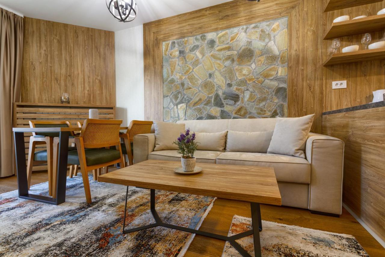 Golden Pine, A Private In Five Star Apartament