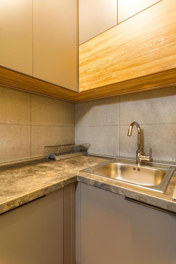 Golden Pine, A Private In Five Star
